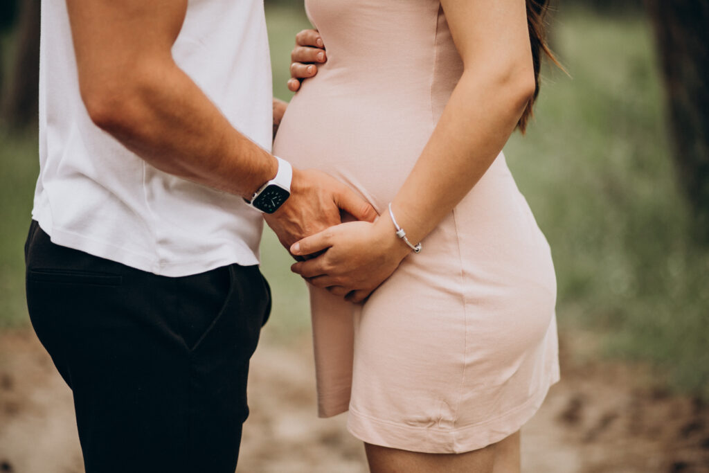 ТОП-5 мифов о сексе во время беременности